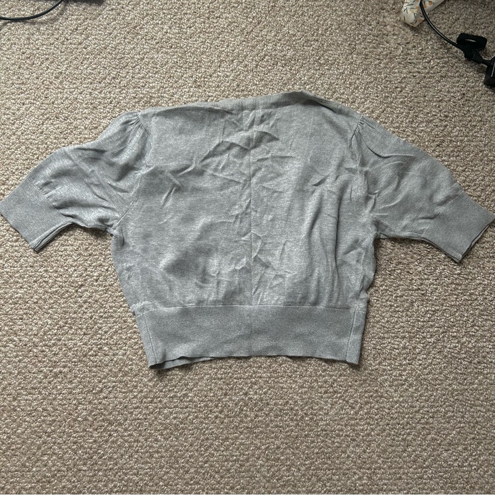 Grey Button-Up Cropped Cardigan - Picture 2 of 2